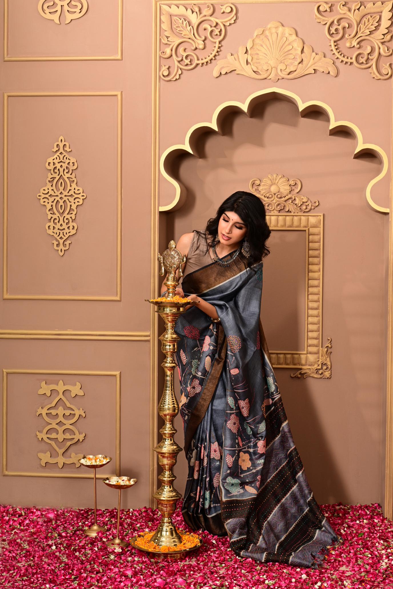 Dark Blue HandPrinted French-Knot Kantha Tussar Saree