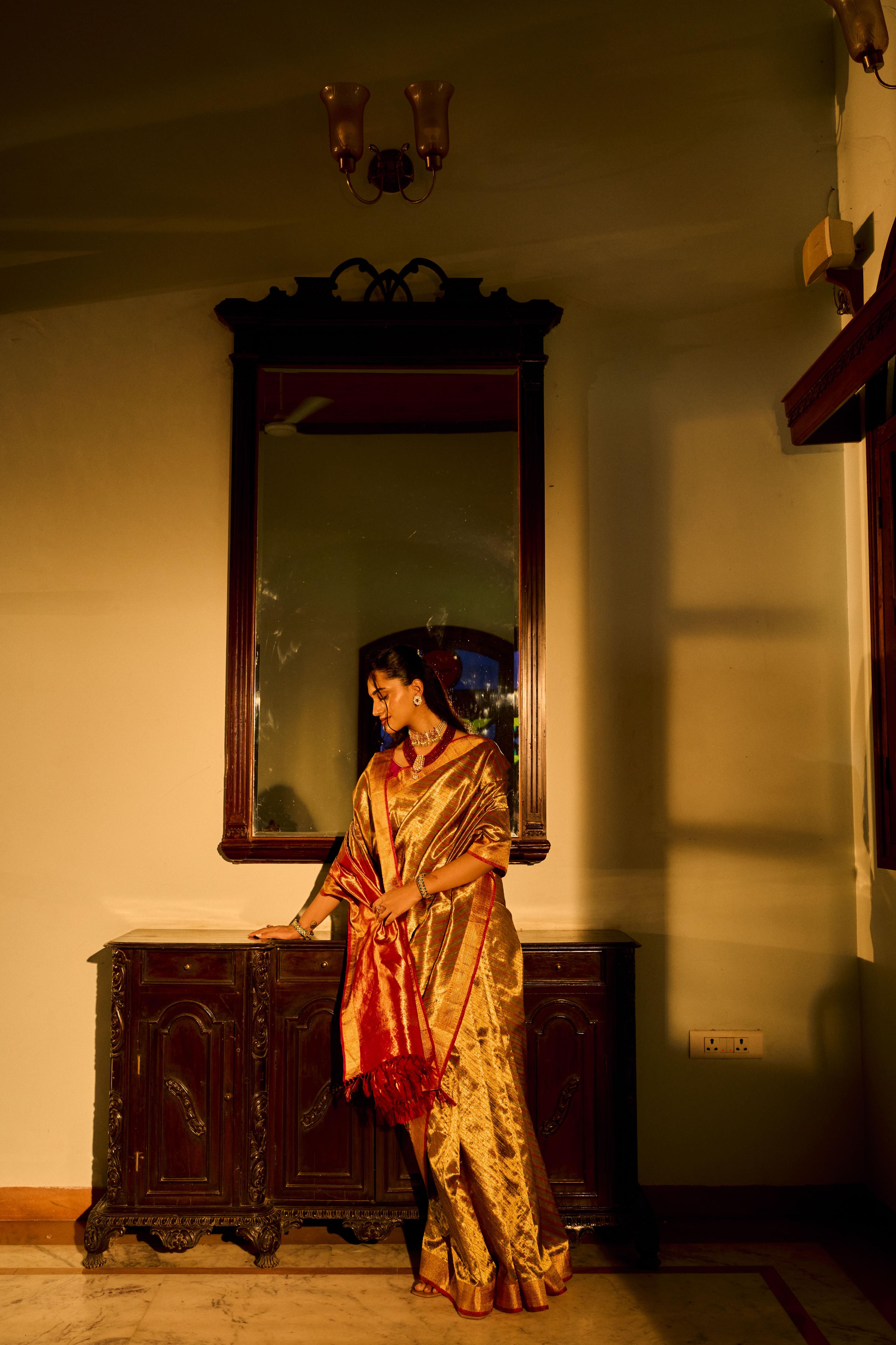 Tissue Gold Pure Zari Pure Silk Kanjivaram Saree